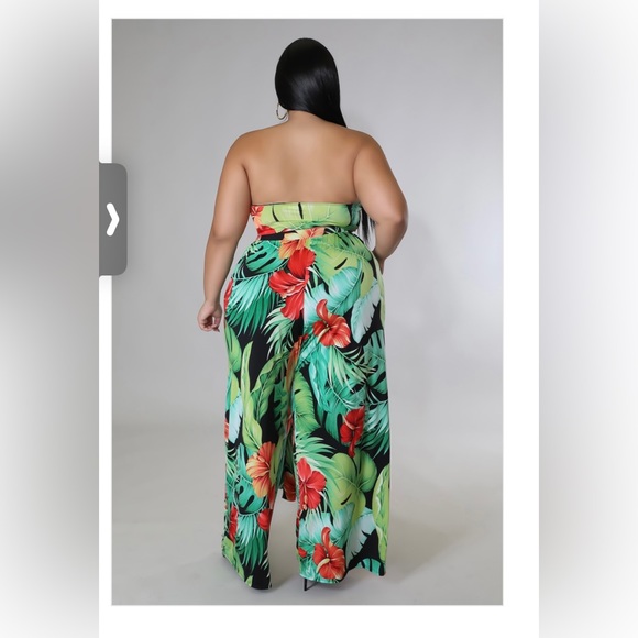 Plus size two piece tropical set - Picture 2 of 2